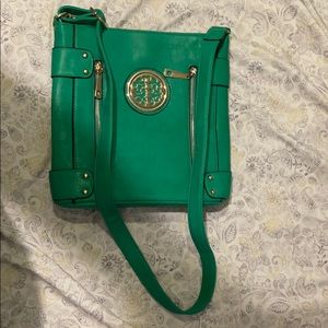 Green crossbody bag